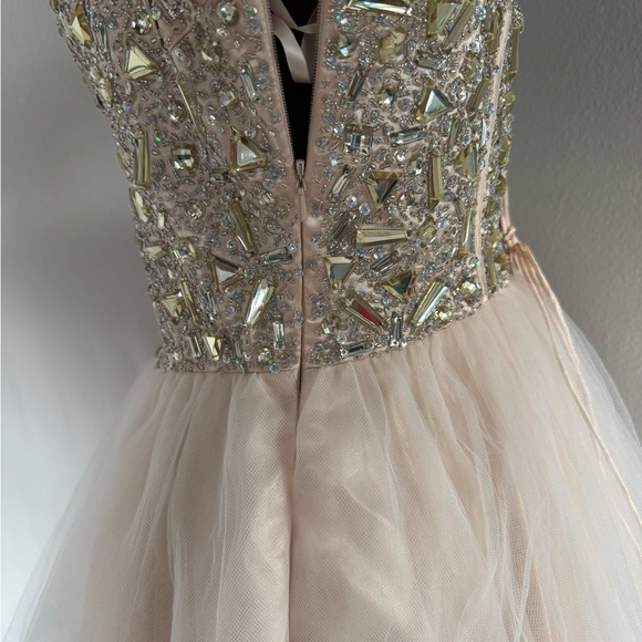 Dave & Johnny Cream Satin Gown - Picture 3 of 11